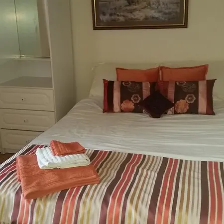 Guest house The Wolf Dog Tavern Killala