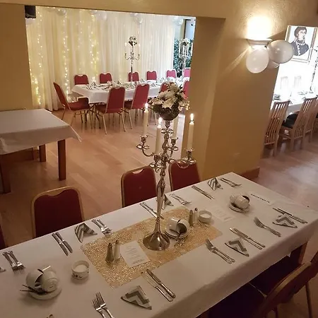 Guest house The Wolf Dog Tavern Killala